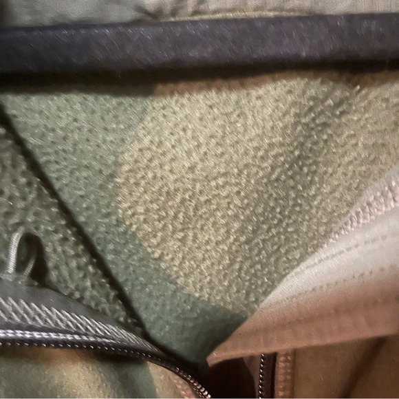 Athleta Outlander Full Zip FleeceJacket- Olive- Size Medium - Picture 5 of 6